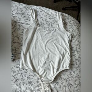 Arula Bodysuit size A(1x)